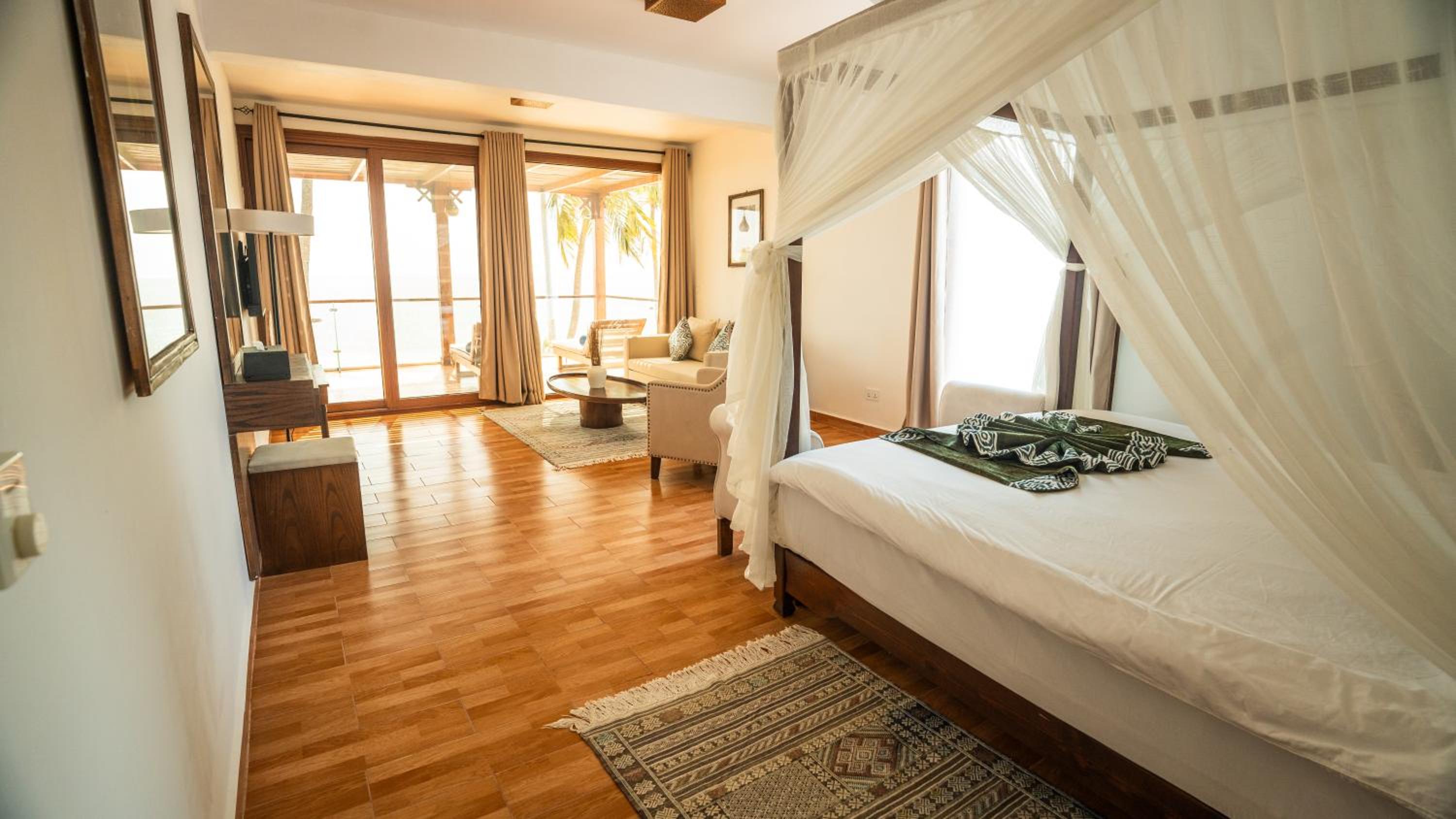 PENTHOUSE OCEAN SUITE