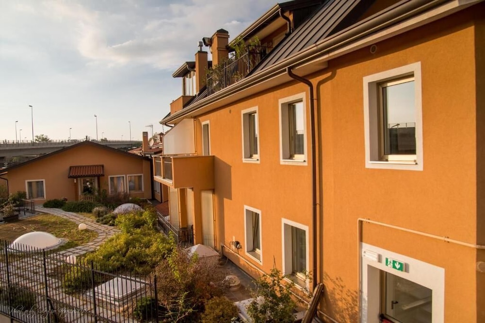 Albergo Ristorante Sonia 8/63