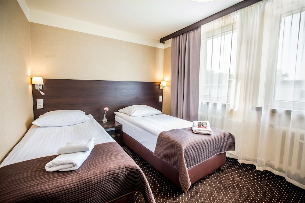 Hotel Diament Zabrze 29/66