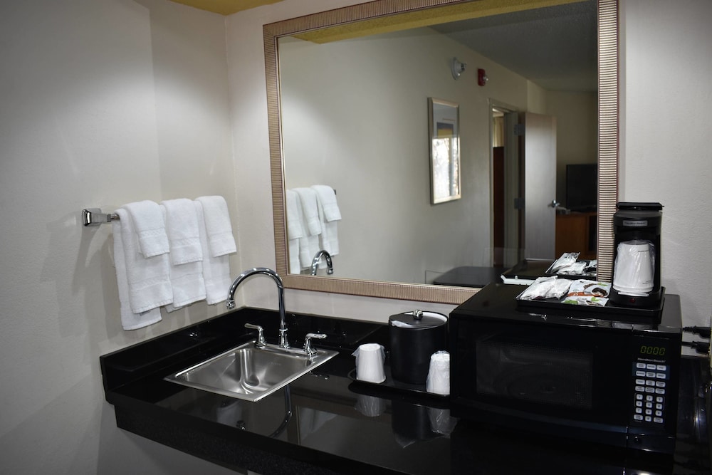 Fairfield Inn Suites Kansas City Liberty 15/40