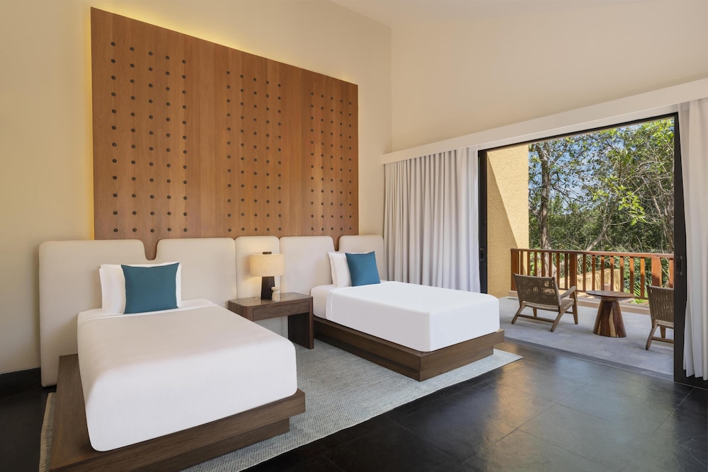 Serenity, 2 Bedrooms, Pool, Villa, King and Twin Beds