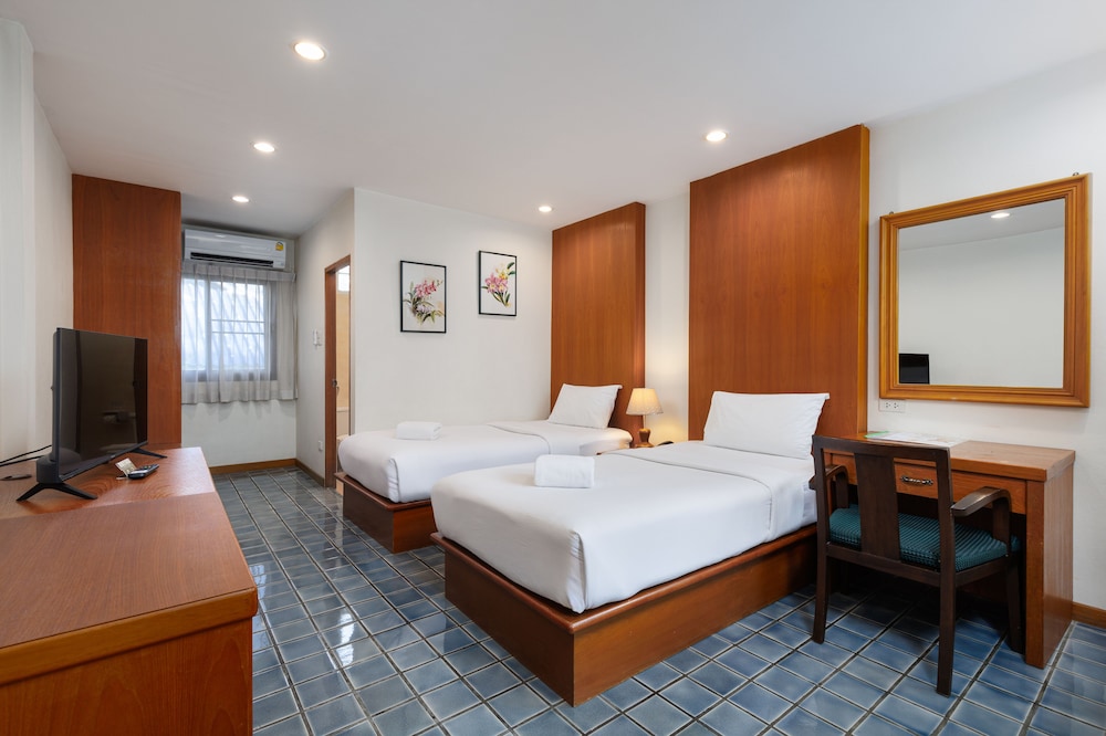 Charlie House Pinklao 22/66
