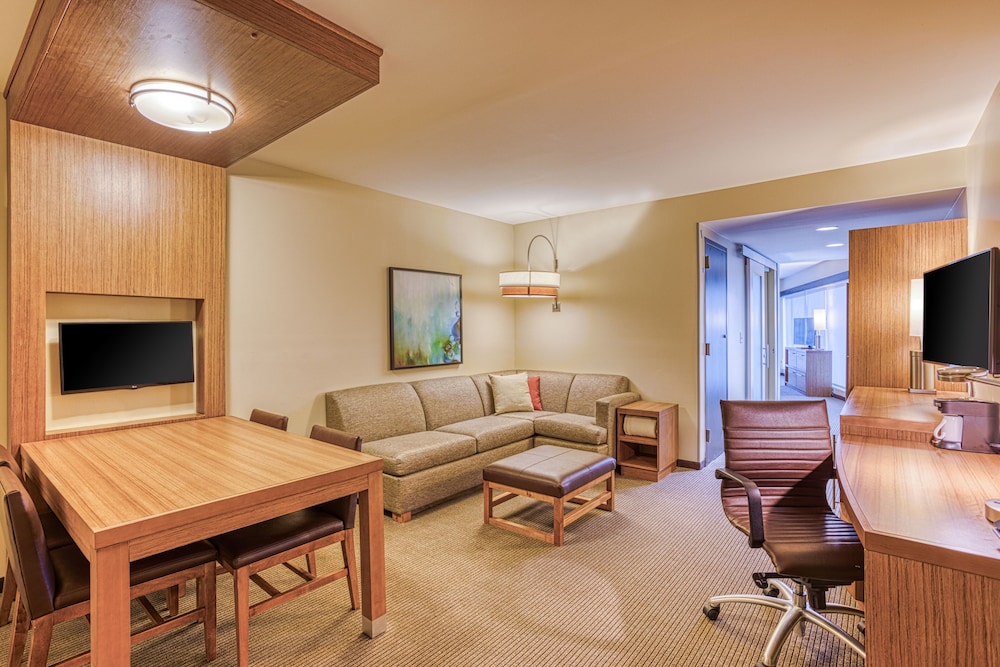 Hyatt Place Greensboro Downtown 27/50