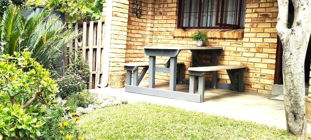 Citrus Lane Guesthouse 43/50
