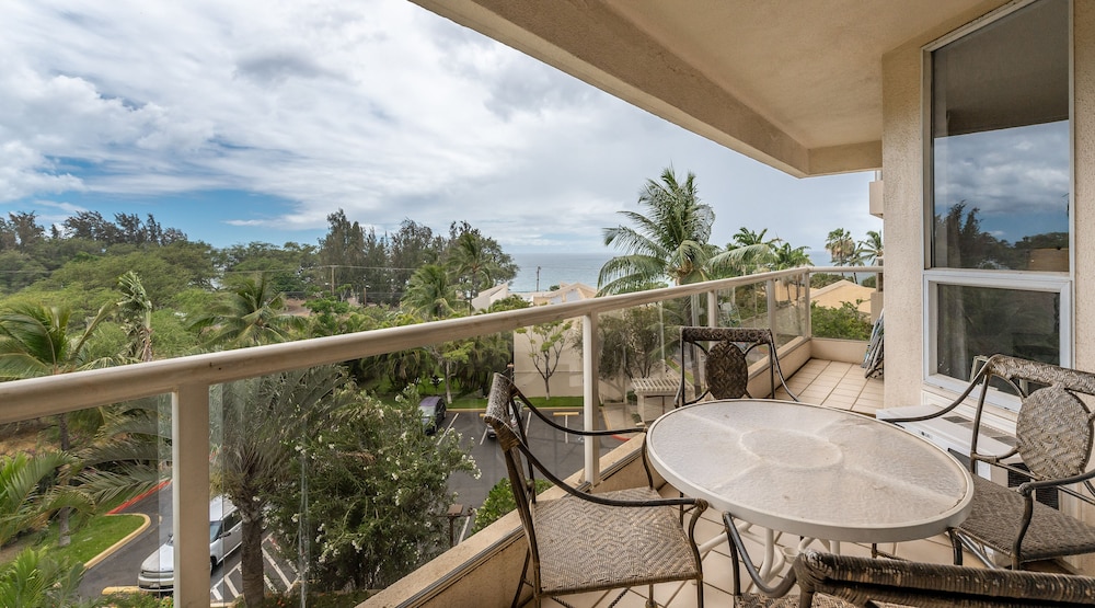 Castle Maui Banyan 45/62