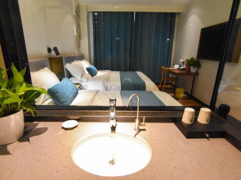 GreenTree Rizhao Lanshan Coach Station Hotel 18/21