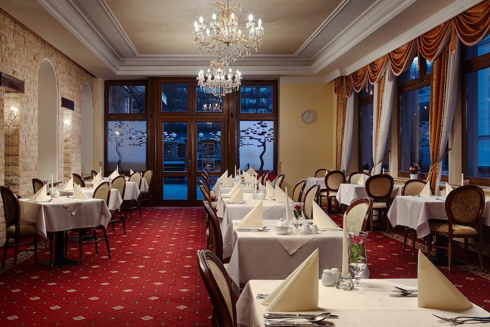 Humboldt Park Hotel Spa 49/60