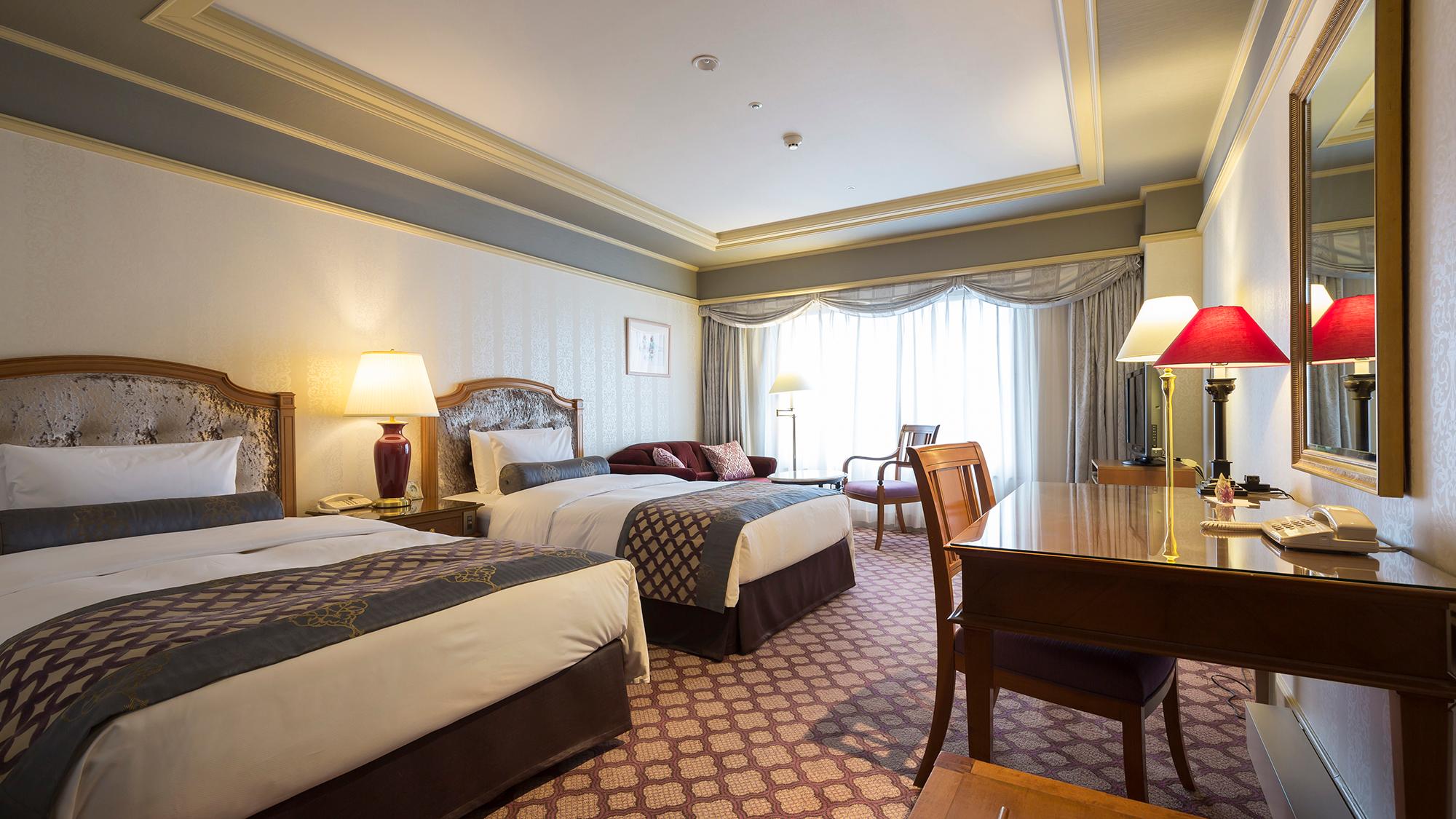 Plus, Premium, Twin Beds, Mountain View