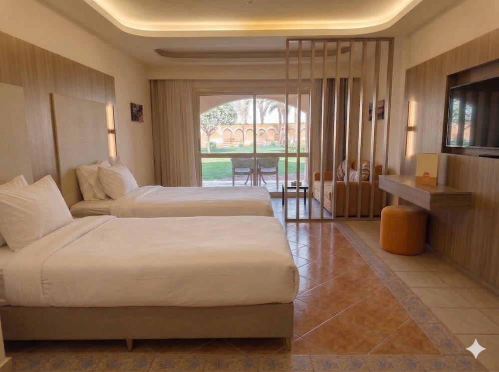 Superior Garden، Regency Plaza Aqua Park Spa Resort 2/4
