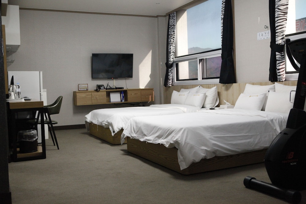 Gukje Business Hotel 11/31