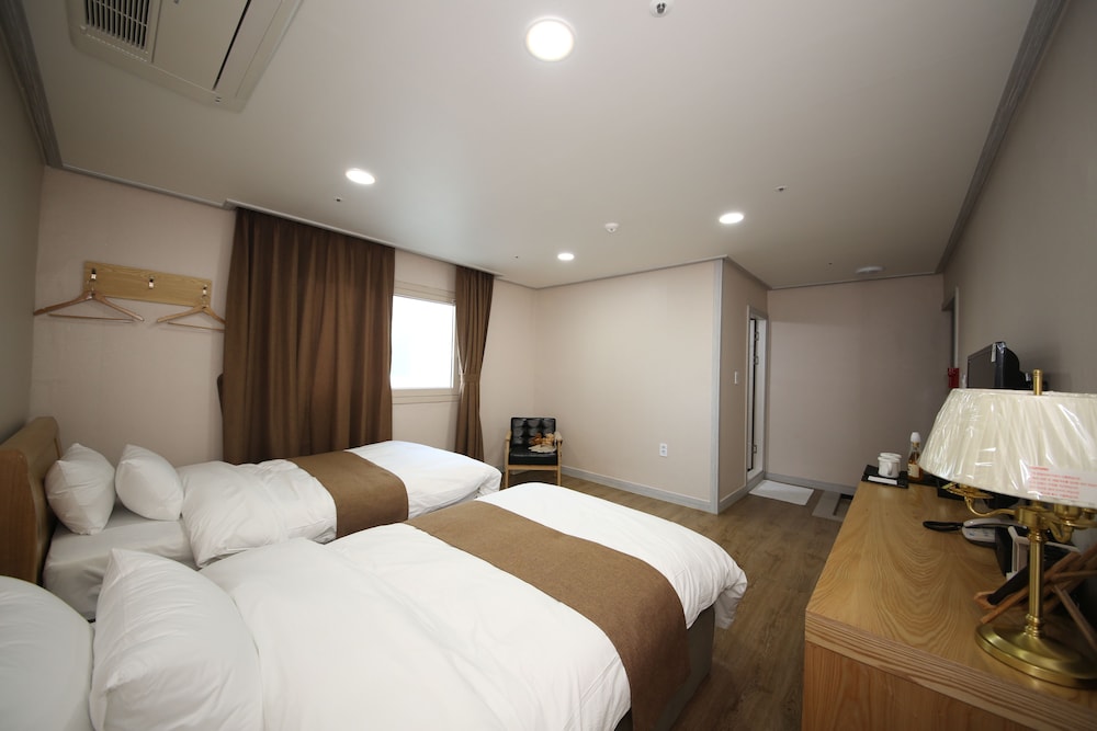 Hotel Aroha 14/47