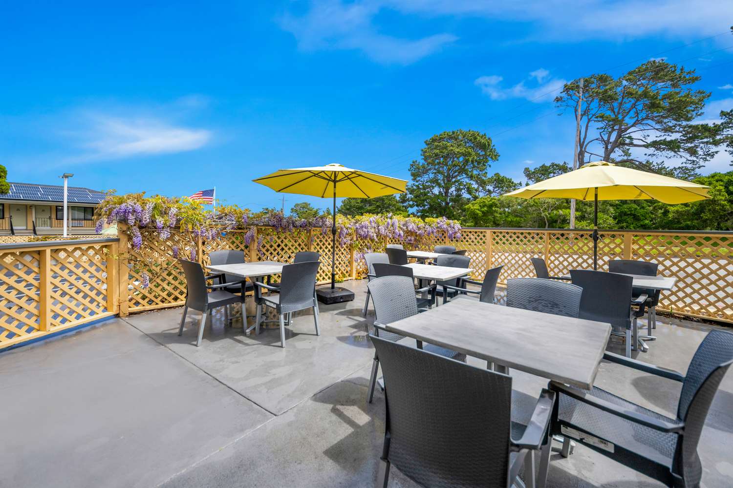 Best Western Park Crest Inn 33/42