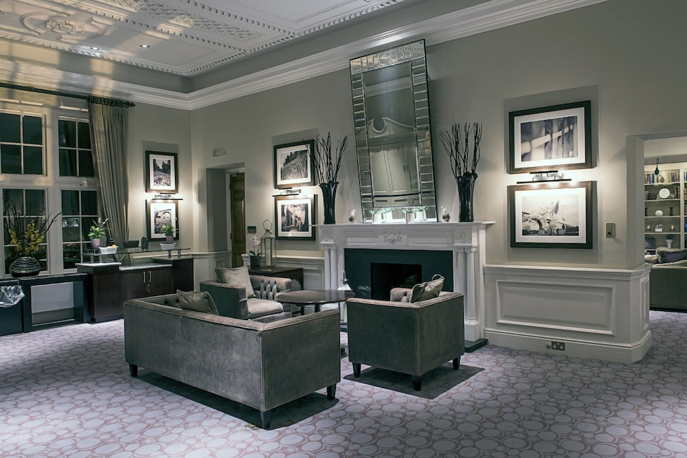 De Vere Cranage Estate 30/44