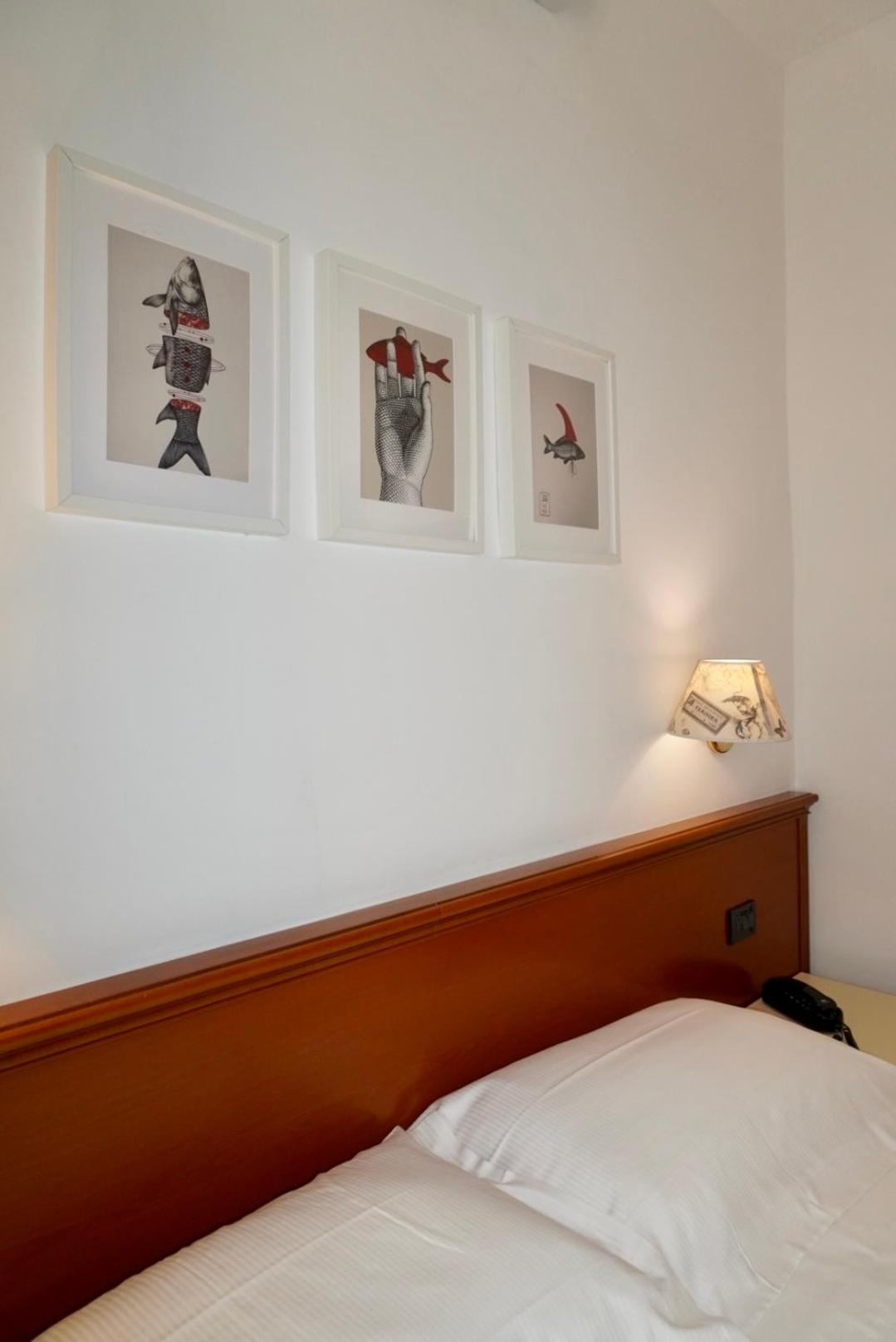 Standard, 2 Queen Beds