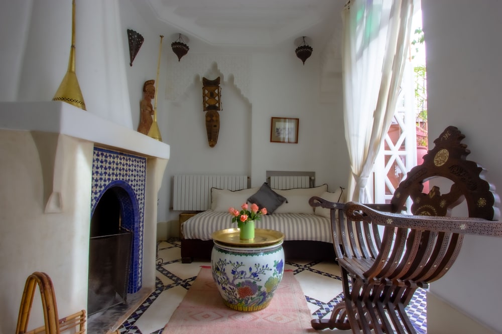 Riad Kaiss By Anika 47/70