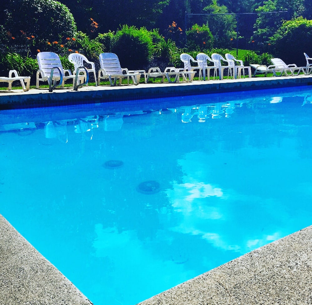Best Western Inn & Suites Rutland-Killington 7/48