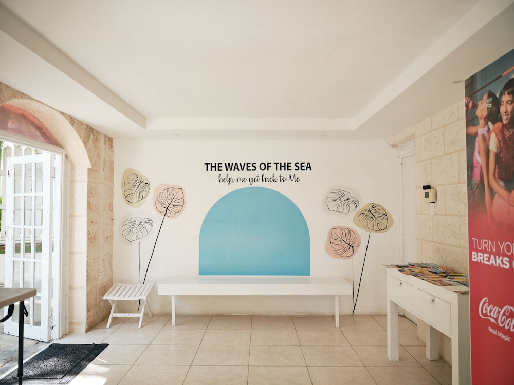 Ocean Spray Beach Apartments 2/50