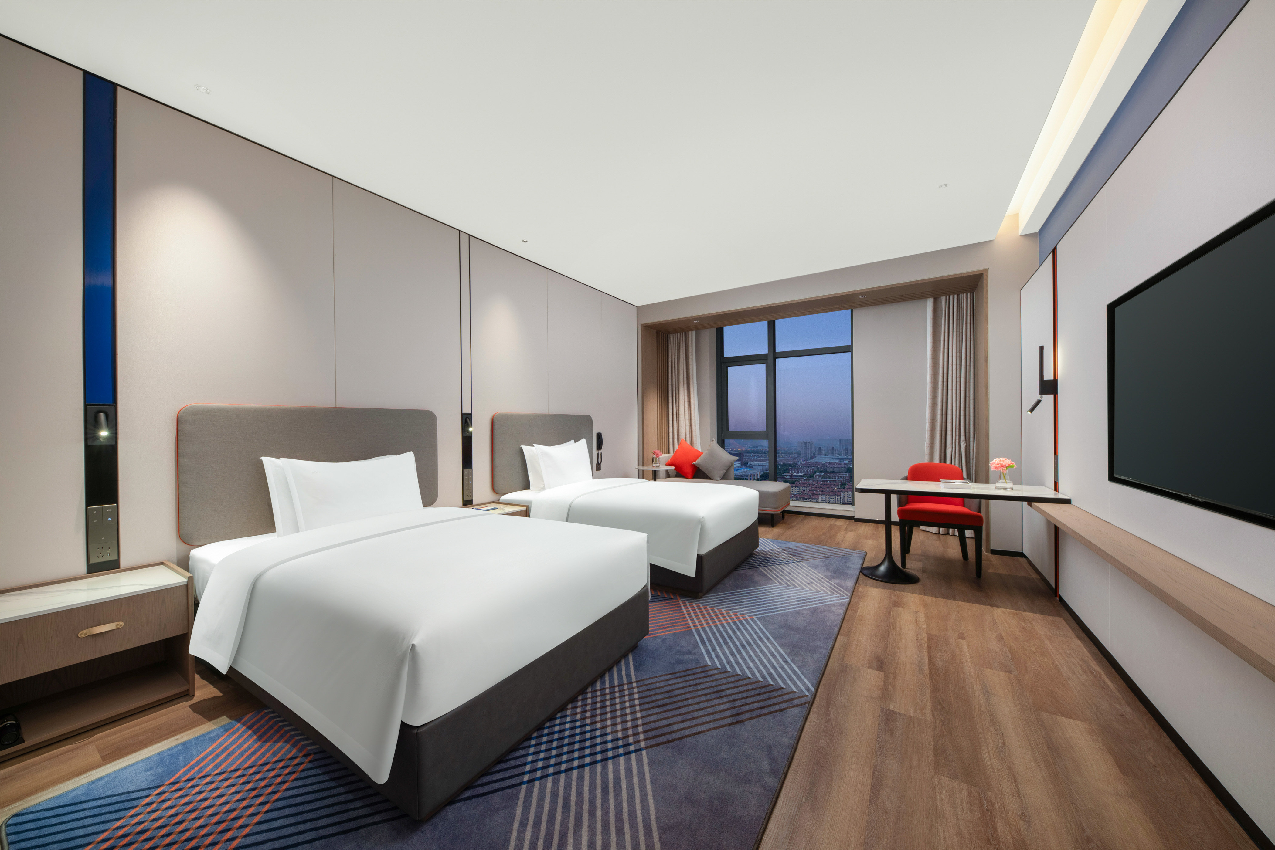 Standard, 2 Double Beds, Extra Floor Space, High Floor