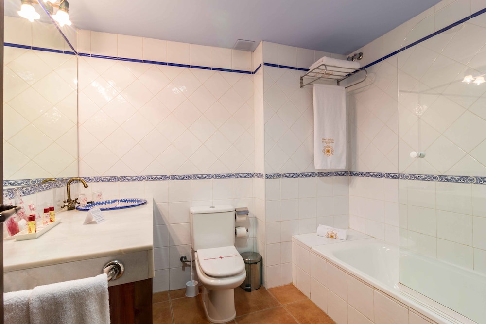 Hotel Palacio de Santa Ines 13/75