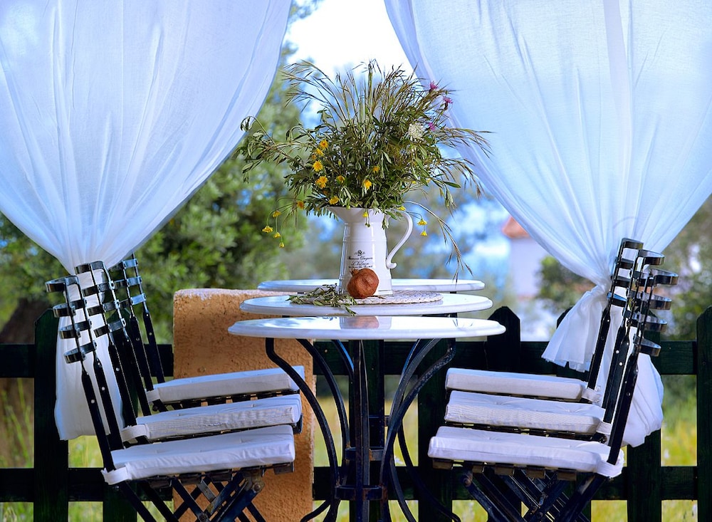Ledra Samos Hotel 55/60