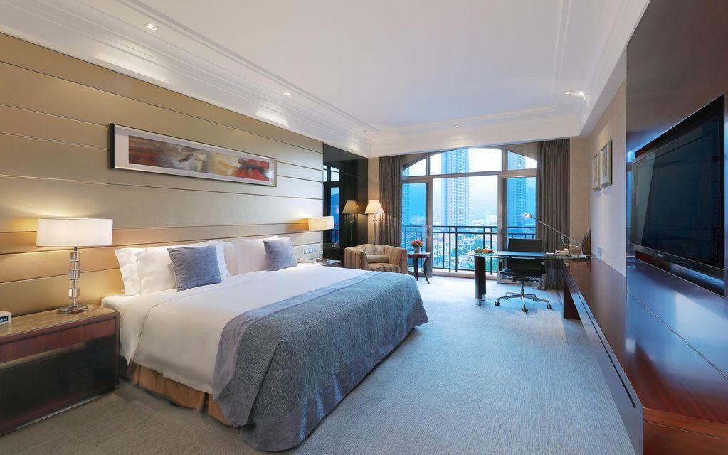 Superior, Queen Bed