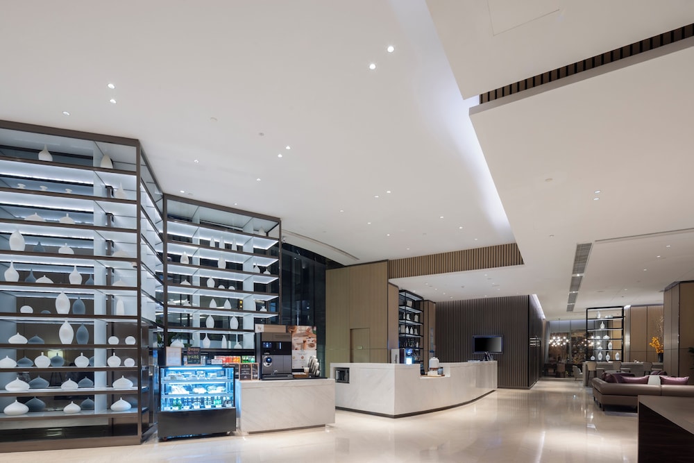HYATT HOUSE SHANGHAI HONGQIAO CBD 10/66