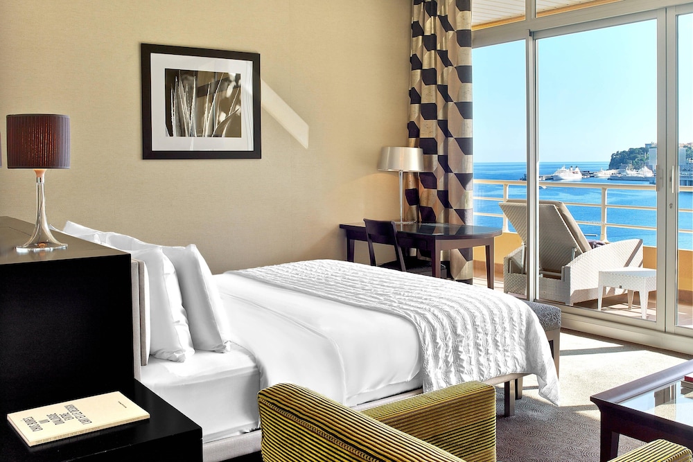 Le Meridien Beach Plaza 22/75