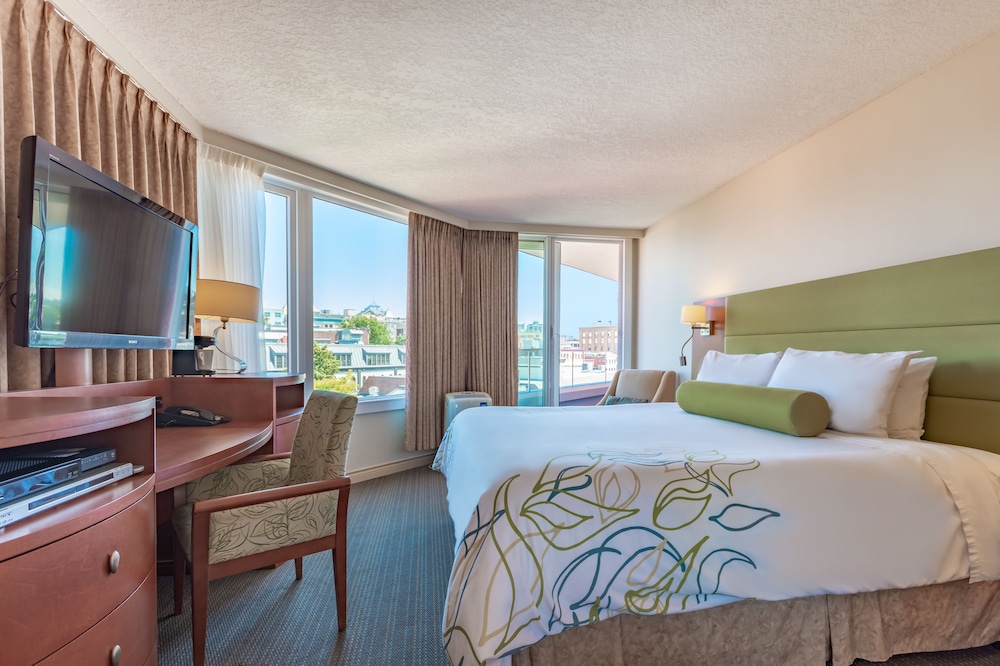 Victoria Regent Waterfront Hotel & Suites 13/86