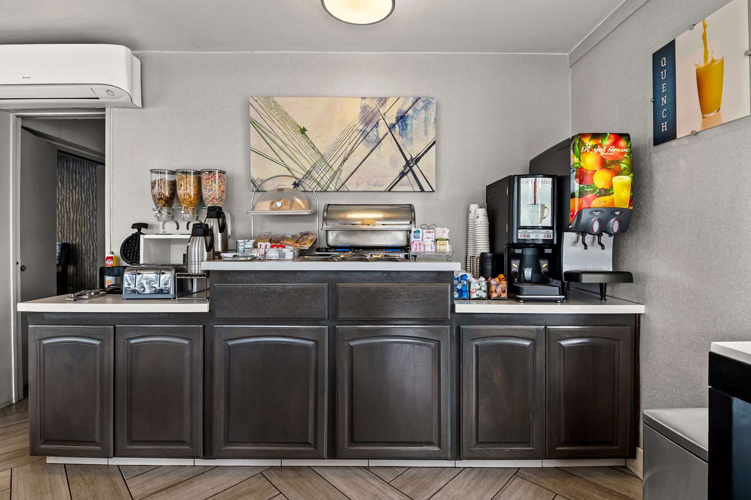 Best Western Los Alamitos Inn & Suites 8/38
