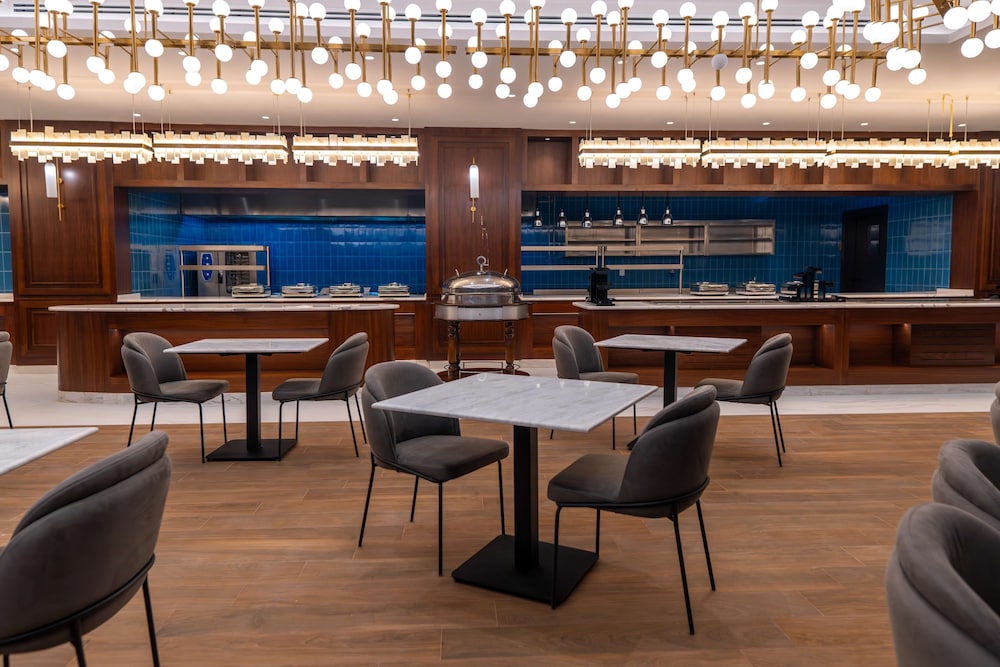 Radisson Blu Hotel Amman, Galleria Mall 38/50