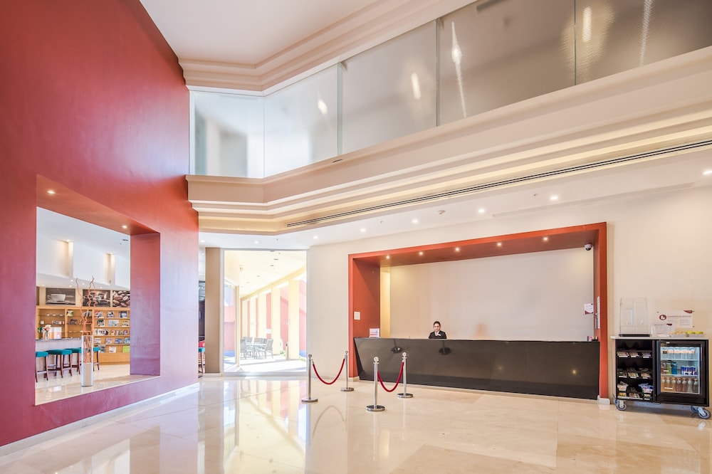 CROWNE PLAZA MONTERREY AEROPUERTO 50/75