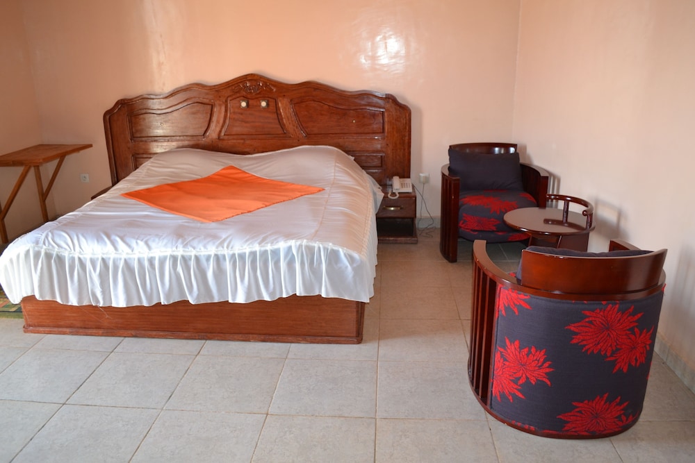 Hotel de Malte 10/20