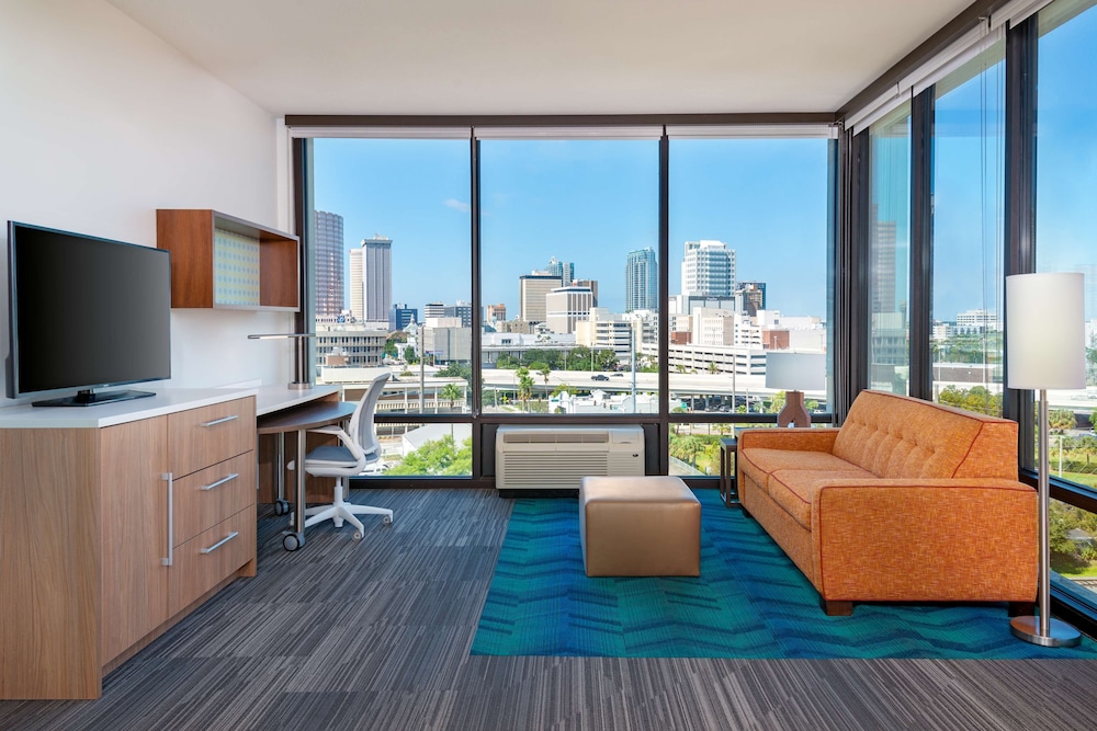 Home2 Suites By Hilton Tampa Downtown Channel District 44/73