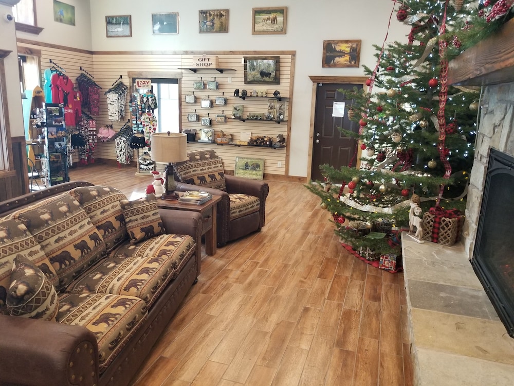 Sawtelle Mountain Resort 28/36