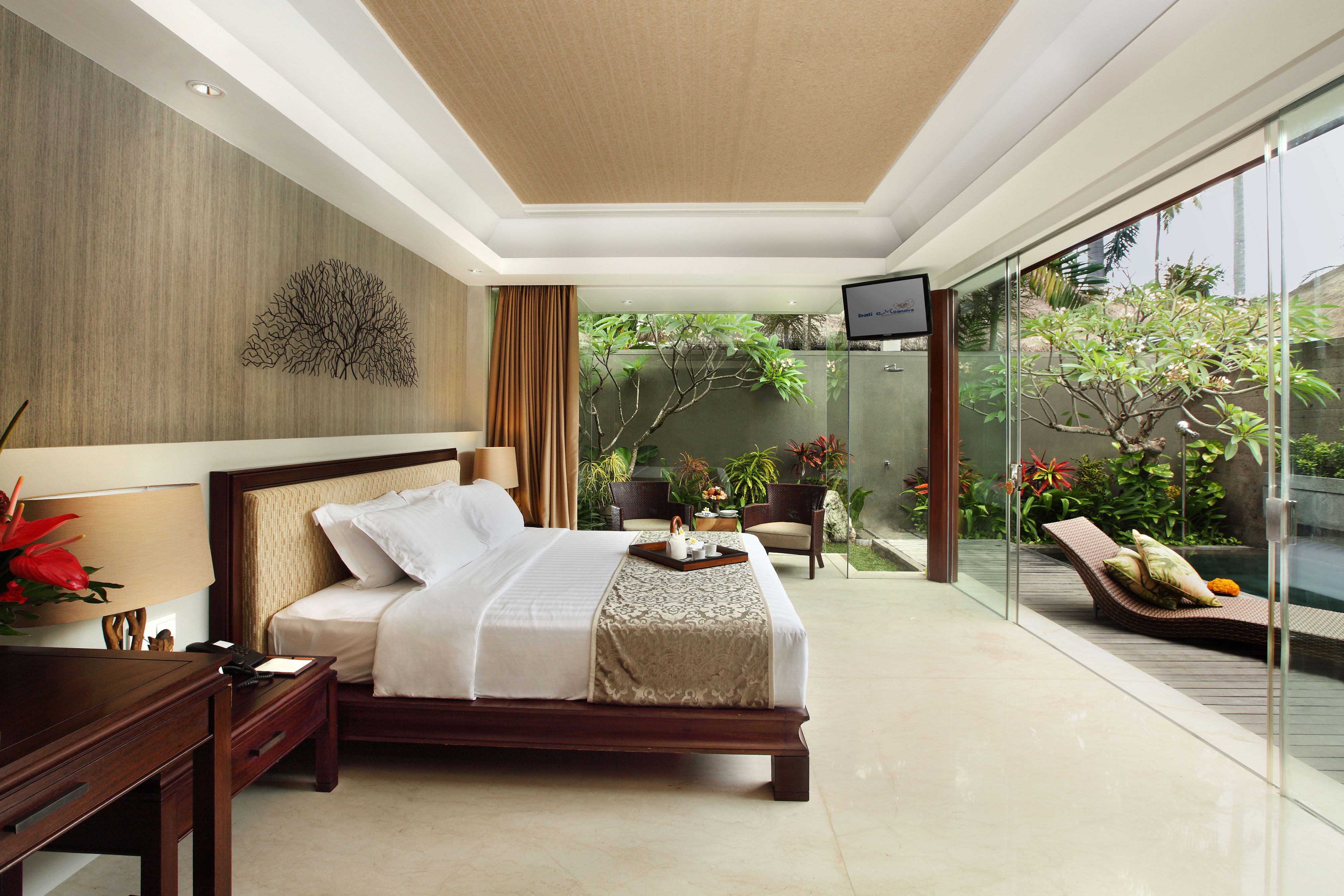Hollywood, Pool, Club, Villa