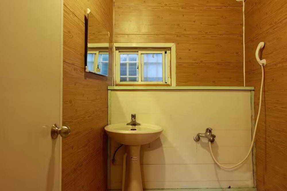Kenting Dajianshan Wilderness Bungalow 31/32