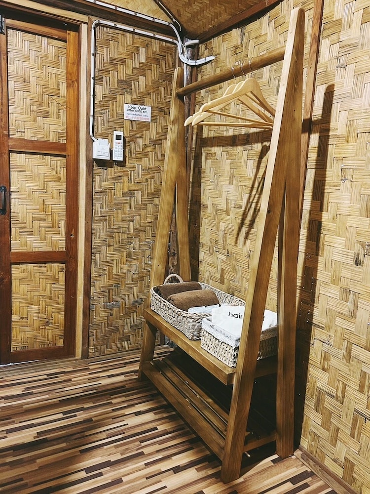 Pai Country Hut 22/50