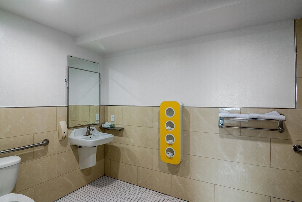 Motel6 Norwalk, CA 39/43