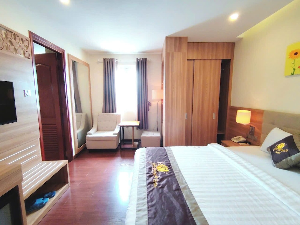 Sen Vang Luxury Hotel 11/50