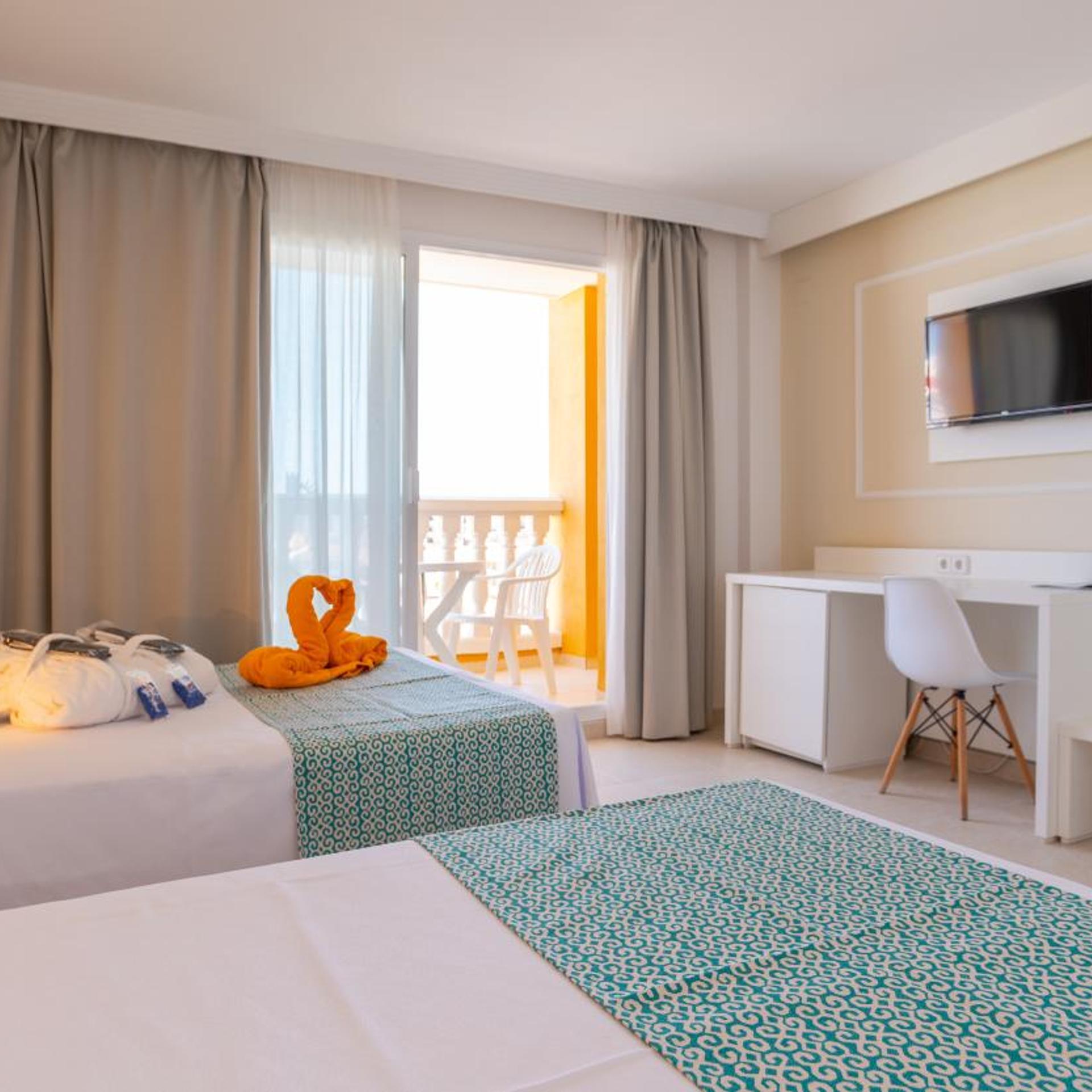 Family, Partial Sea View, Gran Hotel Peniscola 3/8
