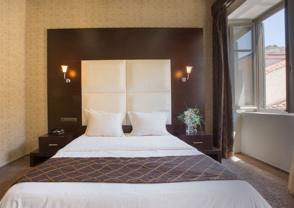 Aion Luxury Hotel 14/50
