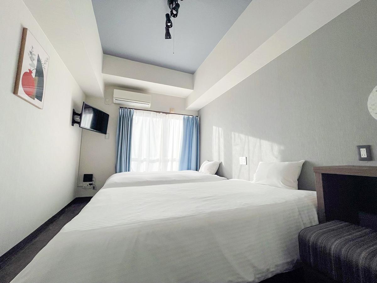 Semi Room, 2 Semi Double Beds