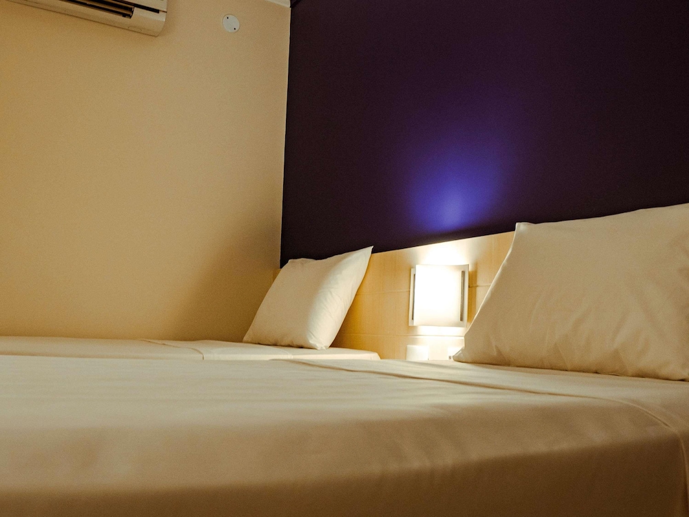 Hotel Macae 24/50