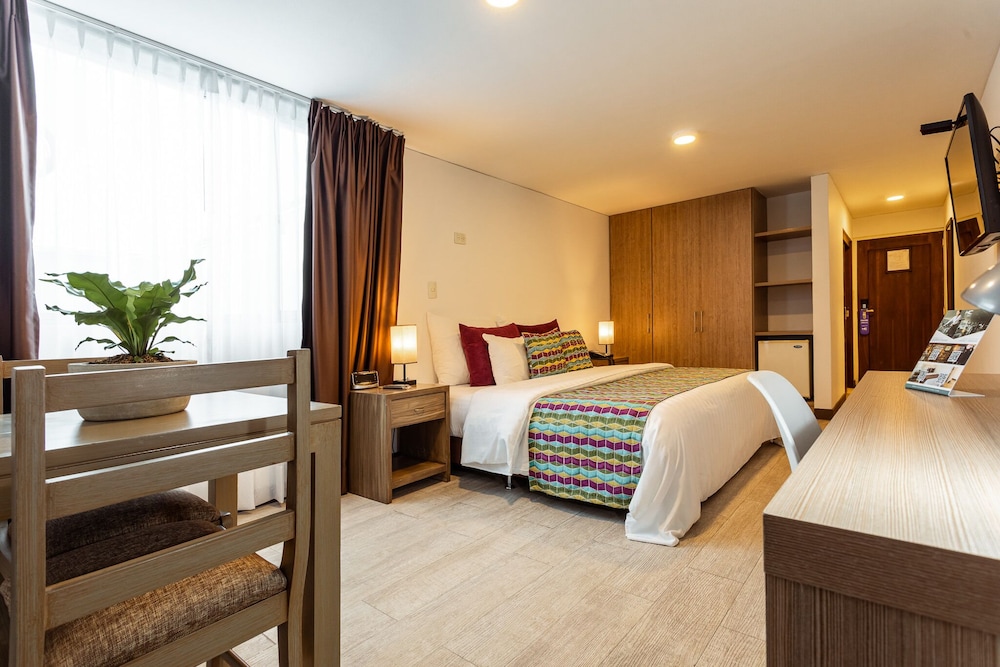 Hotel Carretero 17/66