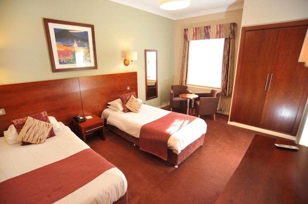 Golden Lion Hotel Stirling 6/50