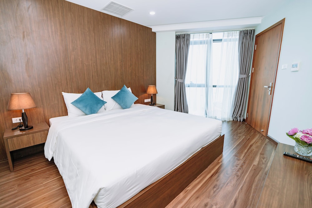غرفة عائلية بسريرين مزدوجين بإطلالة على البحيرة، Legend Westlake Hotel 2/5