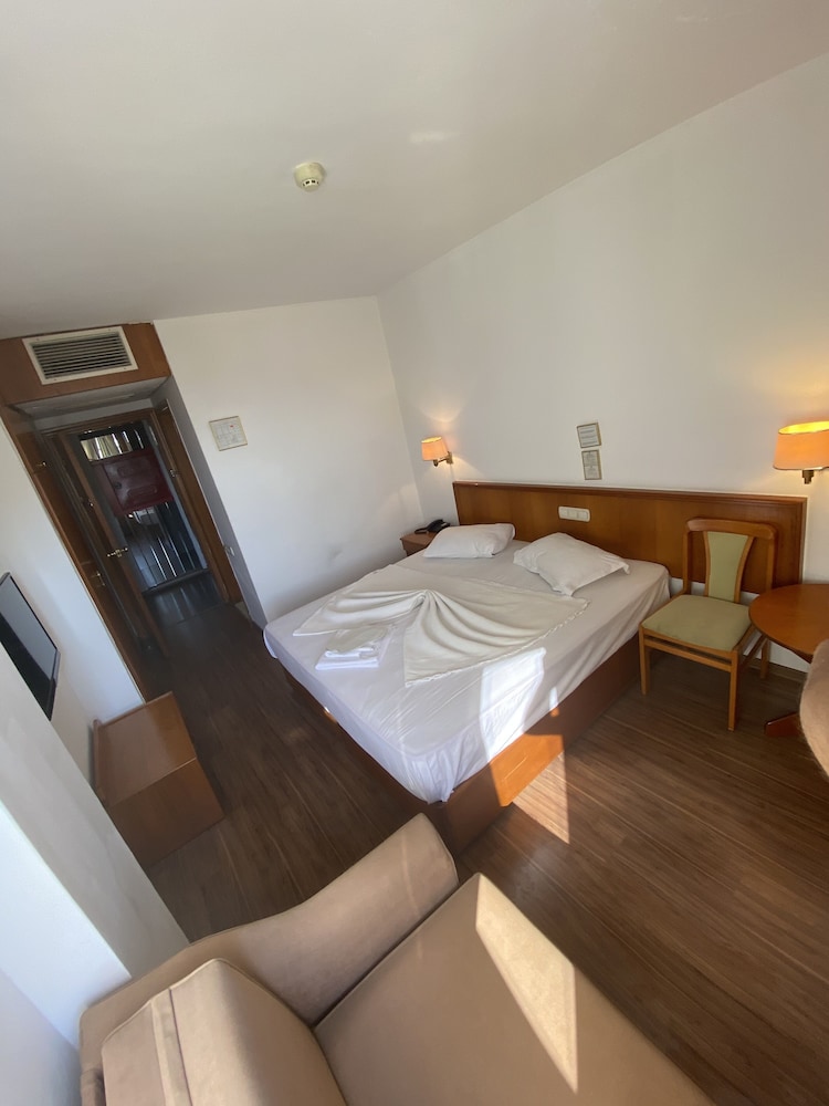 Hotel Guleryuz 19/48