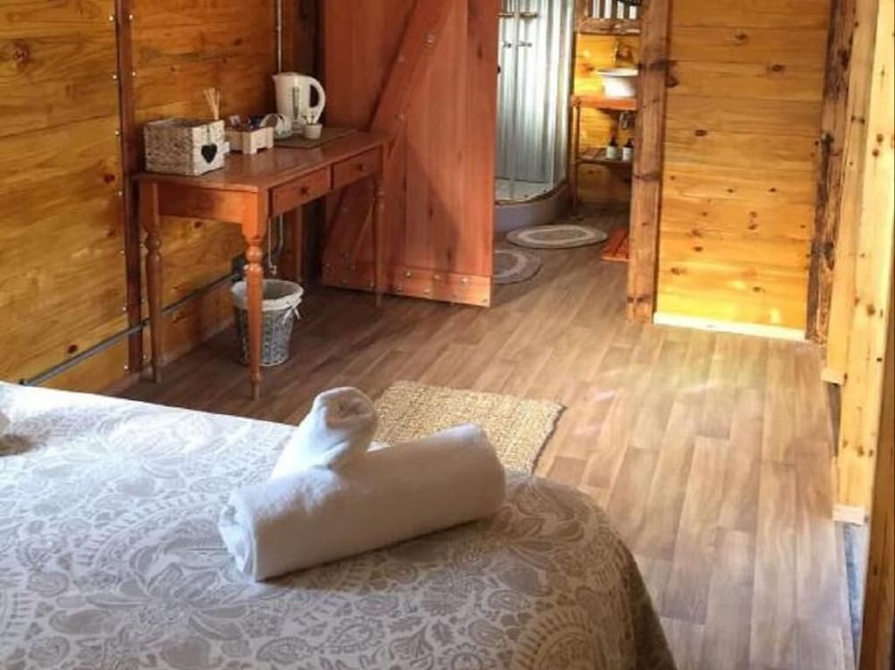 Sunbird Guest House 50/50