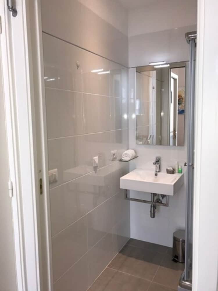 Boutique Hotel Neptune Nice 25/30