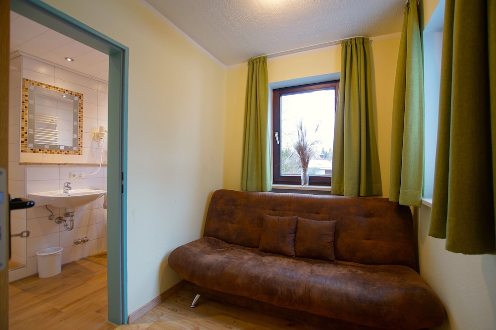 Hotel Waldmann 28/50